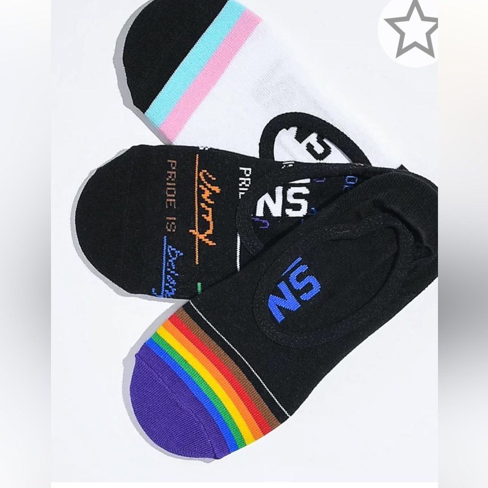 VANS PRIDE CANOODLE NO SHOW SOCKS IN A 3 PACK MULTI PACK NWT - Picture 2 of 4